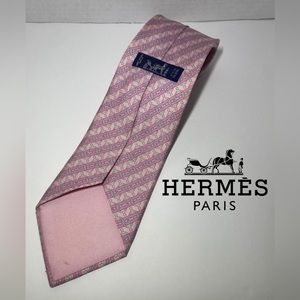 Authentic Hermès Men’s Pink Neck Tie